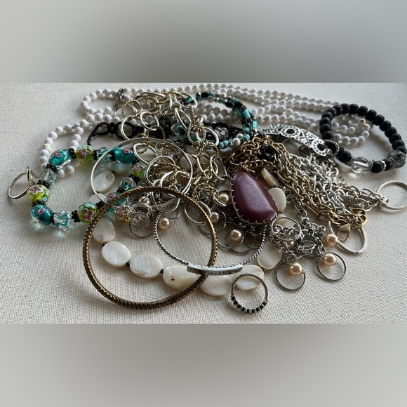 Surprise Mixed Jewelry Lot – 16 Pieces – Bracelets, Necklaces, Bangles & Rings - Picture 2 of 3
